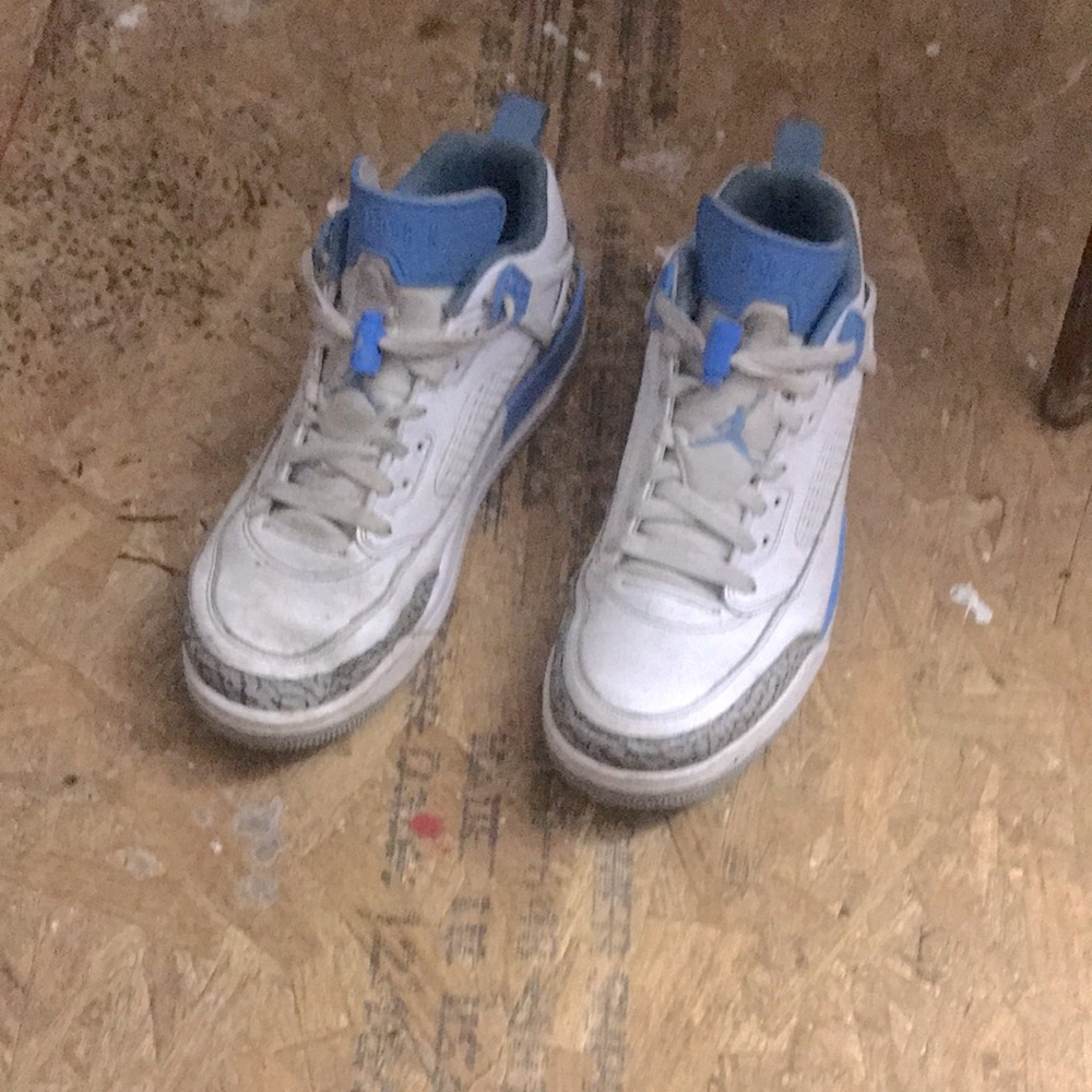 Jordan White and blue spizike a little TLC there brand new
